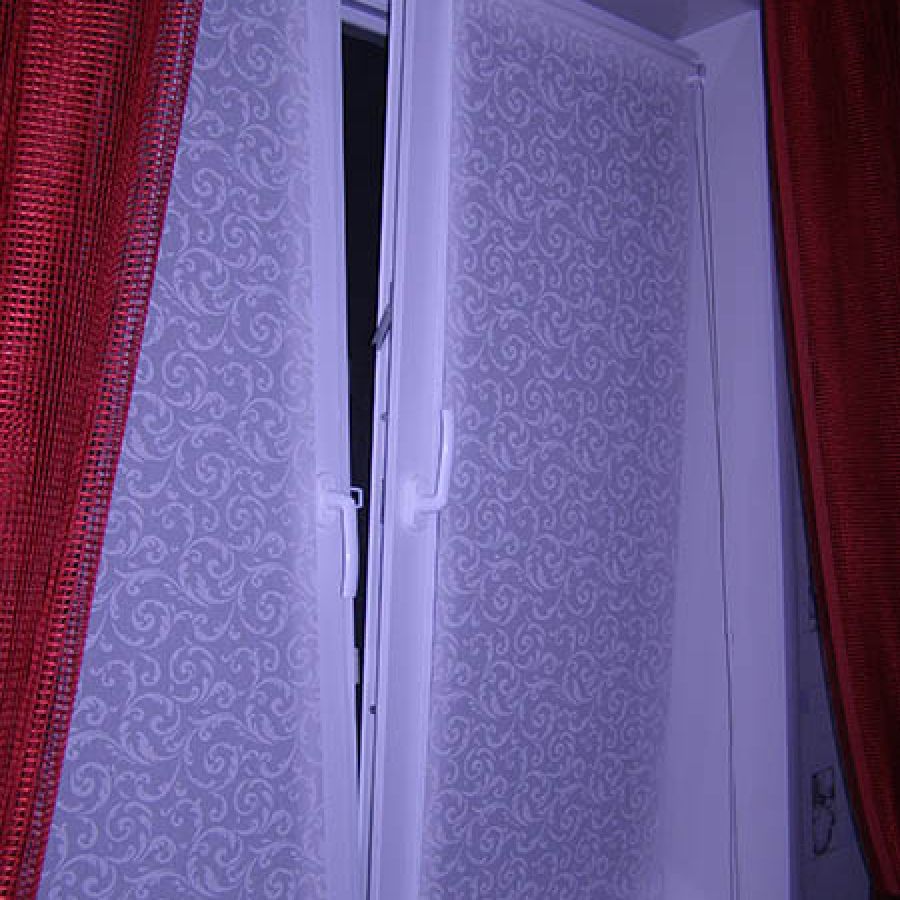 P9293435